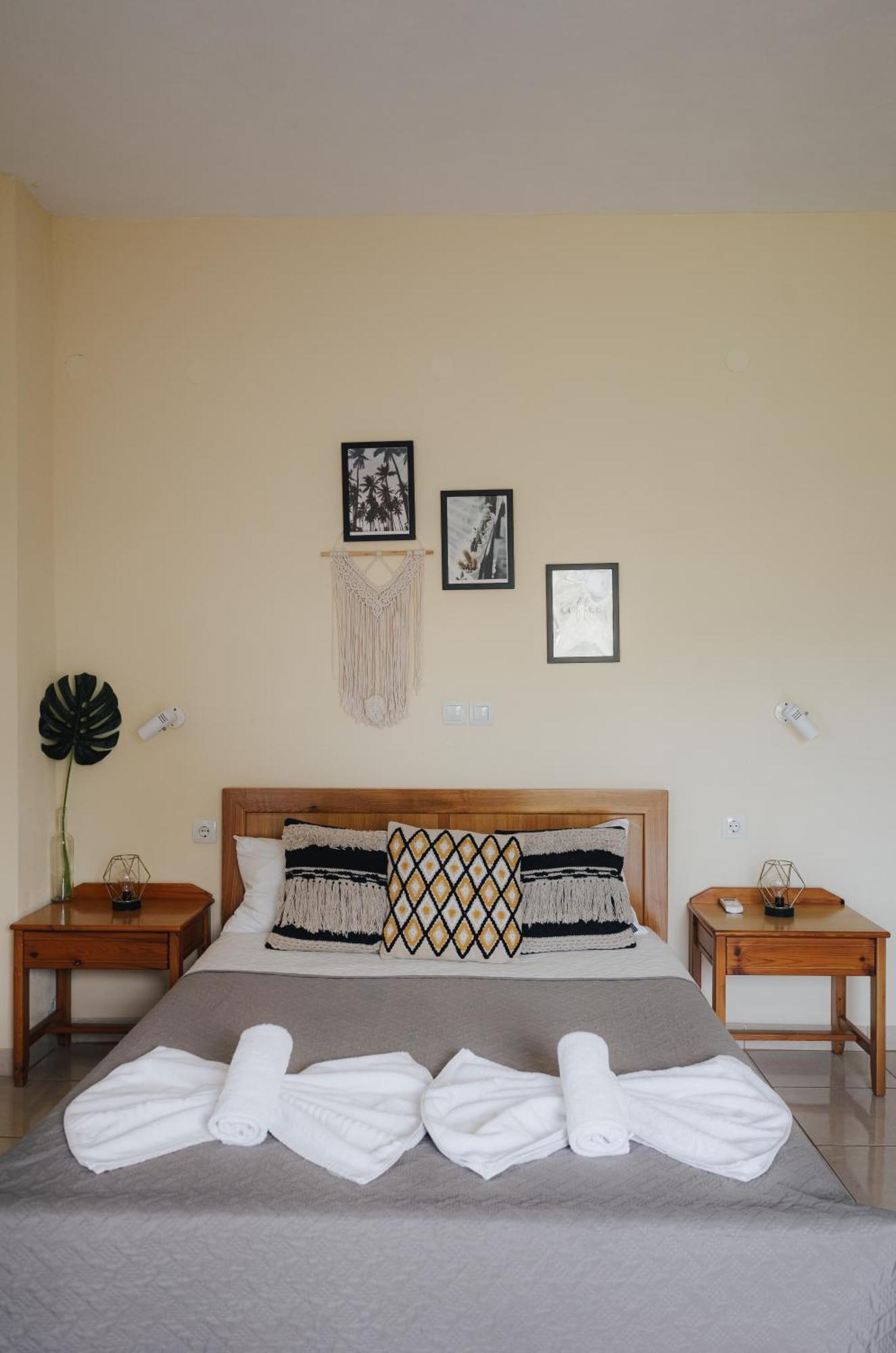 Lefteris Rooms Kámbos Exterior foto